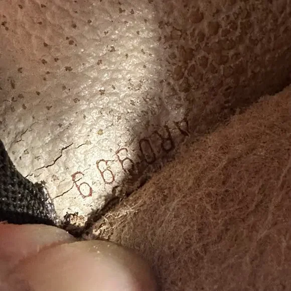 Louis Vuitton Monogram Bucket Accessories Pochette Bag - Picture 15 of 15